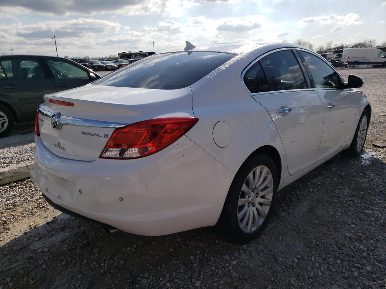 Photo 4 from auction – 2013 BUICK REGAL PREM with VIN 2G4GS5EV1D9174385