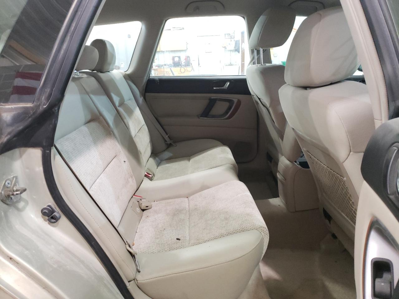 Photo 6 from auction – 2006 SUBARU LEGACY OUT with VIN 4S4BP61C867335311