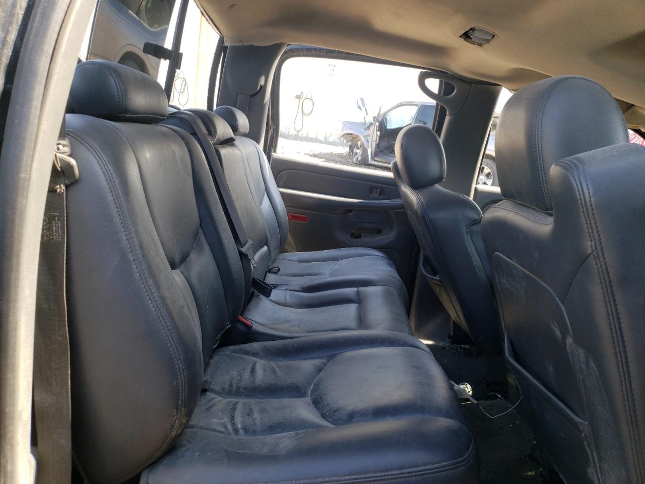 Photo 6 from auction – 2005 GMC SIERRA K25 with VIN 1GTHK232X5F800363