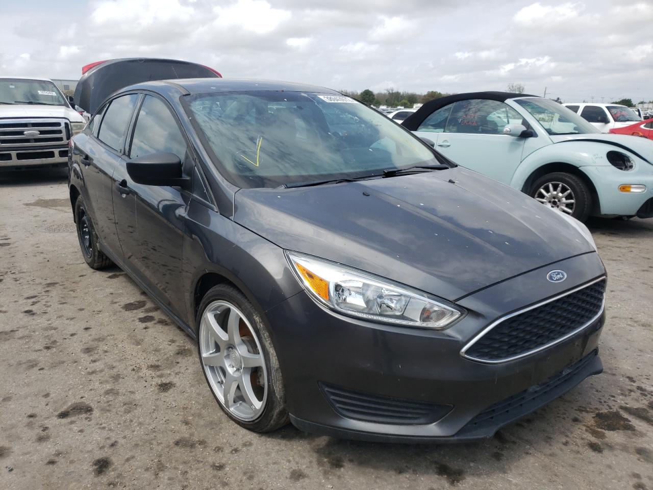 FORD FOCUS S 2018 с VIN 1FADP3E27JL311634 - Фото с аукциона