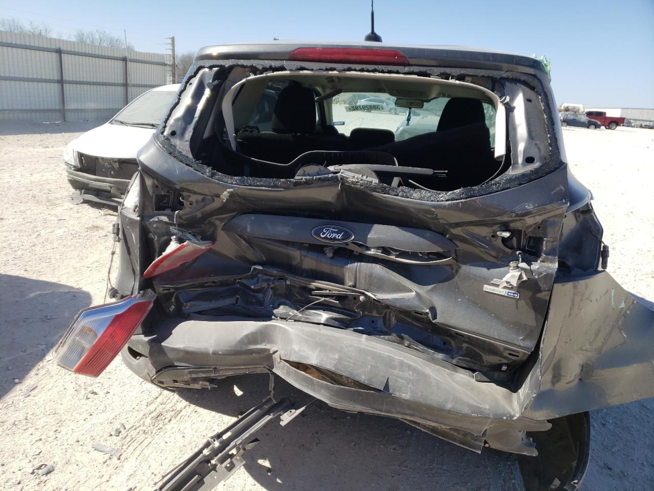 Photo 9 from auction – 2016 FORD ESCAPE SE with VIN 1FMCU9G95GUC63092