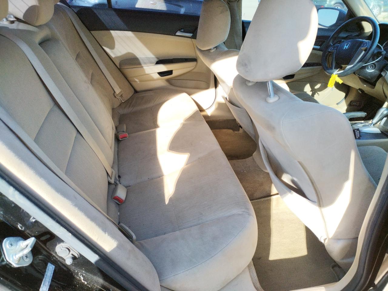 Photo 6 from auction – 2011 HONDA ACCORD LXP with VIN 1HGCP2F41BA145822