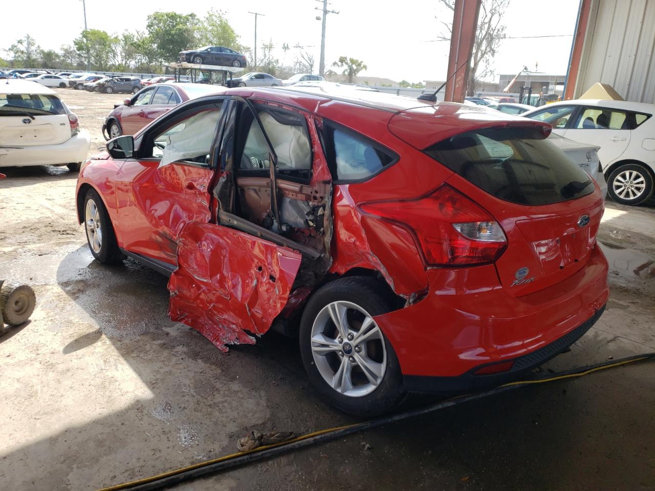 Photo 10 from auction – 2014 FORD FOCUS SE with VIN 1FADP3K27EL319484