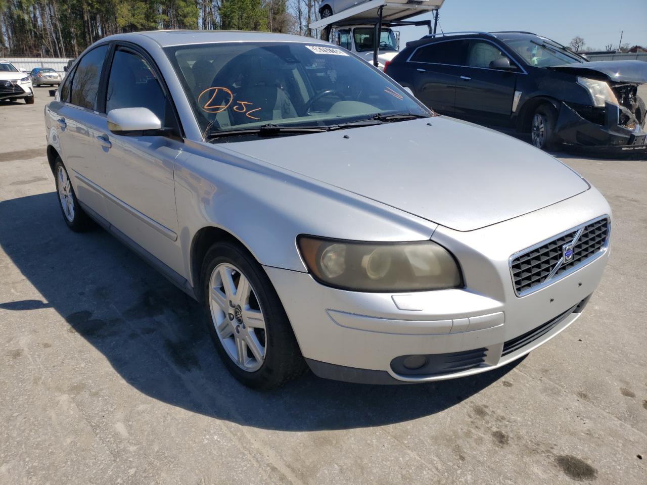 VOLVO S40 T5 2005 with VIN YV1MS682952048798 - Photo from auction
