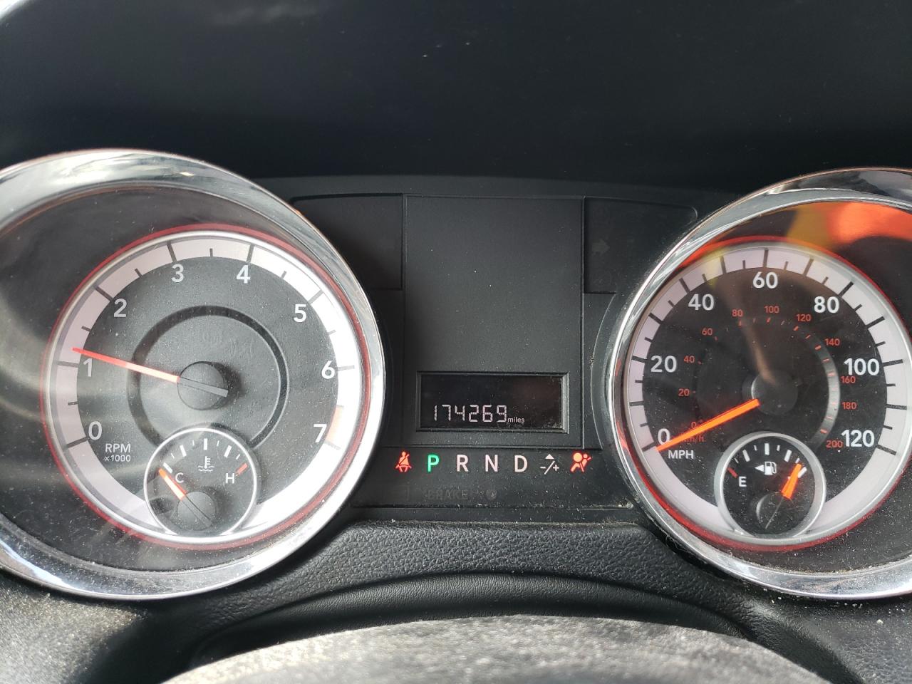 Photo 8 from auction – 2012 DODGE GRAND CARA with VIN 2C4RDGCG3CR178279