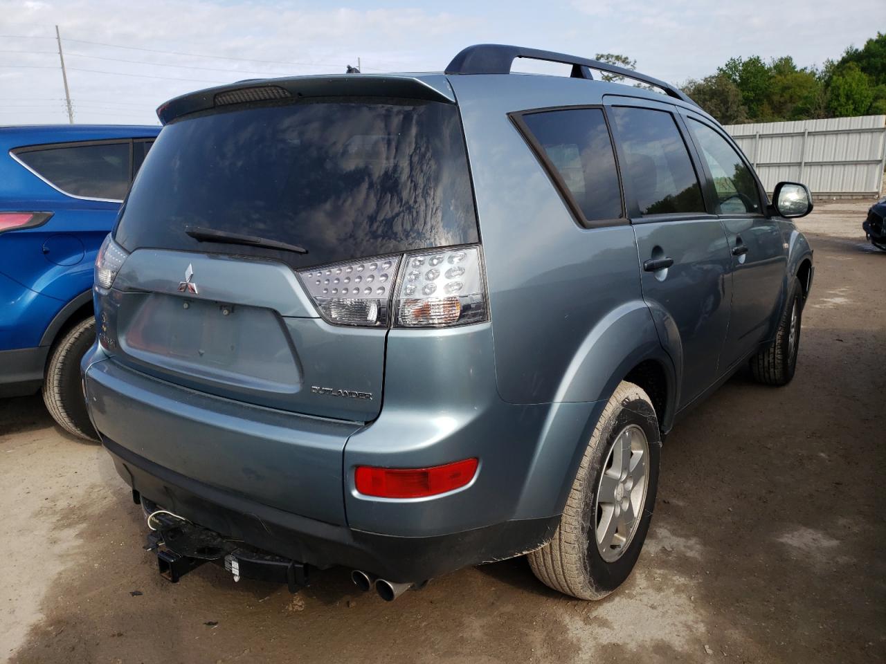 Photo 4 from auction – 2007 MITSUBISHI OUTLANDER with VIN JA4MS31X57Z010256