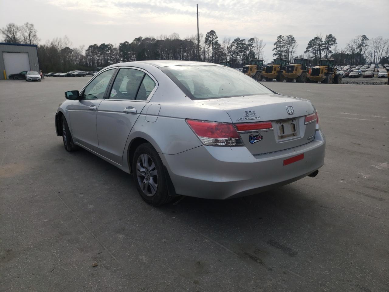 Photo 3 from auction – 2011 HONDA ACCORD SE with VIN 1HGCP2F65BA070723