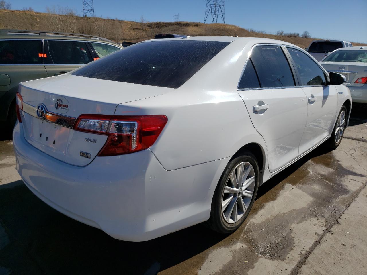 Photo 4 from auction – 2012 TOYOTA CAMRY HYBR with VIN 4T1BD1FK7CU006222