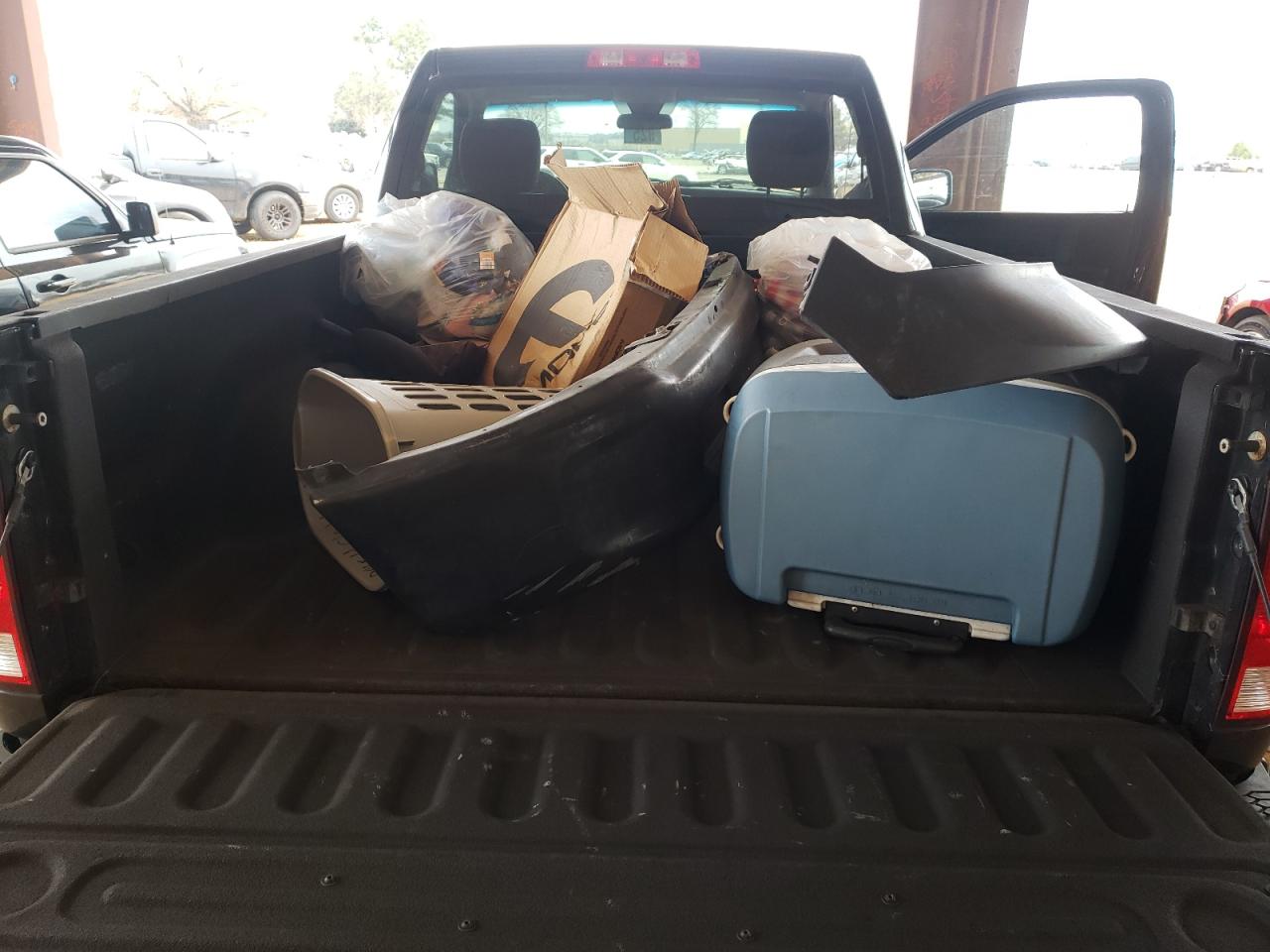 Photo 6 from auction – 2015 RAM 1500 ST with VIN 3C6JR6AT2FG525028
