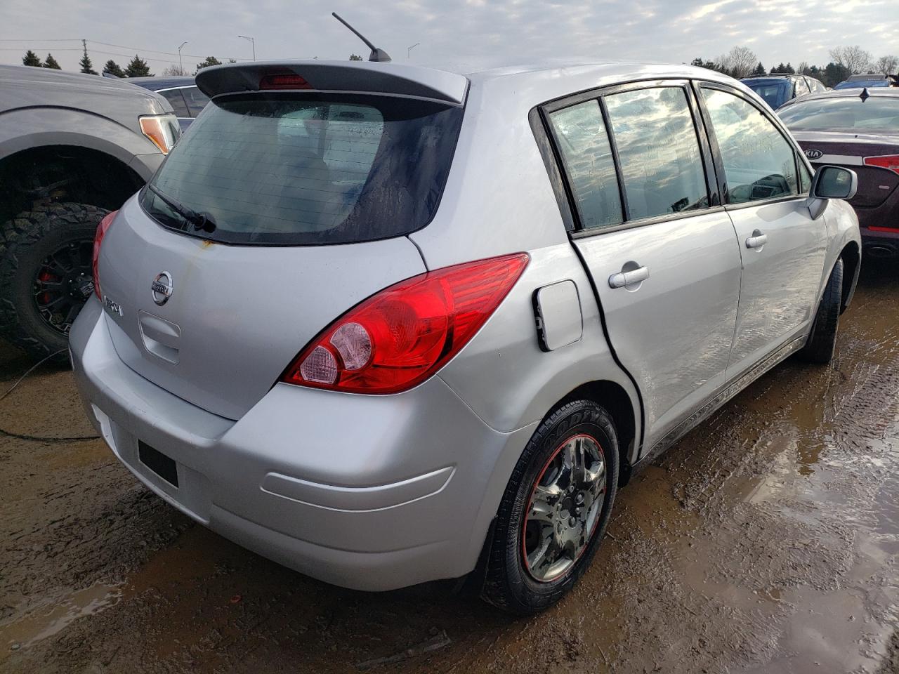 Photo 4 from auction – 2009 NISSAN VERSA S with VIN 3N1BC13E09L480184