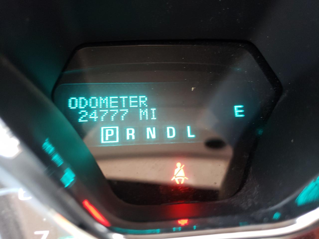Photo 8 from auction – 2017 CHEVROLET TRAVERSE L with VIN 1GNKRFED7HJ321415