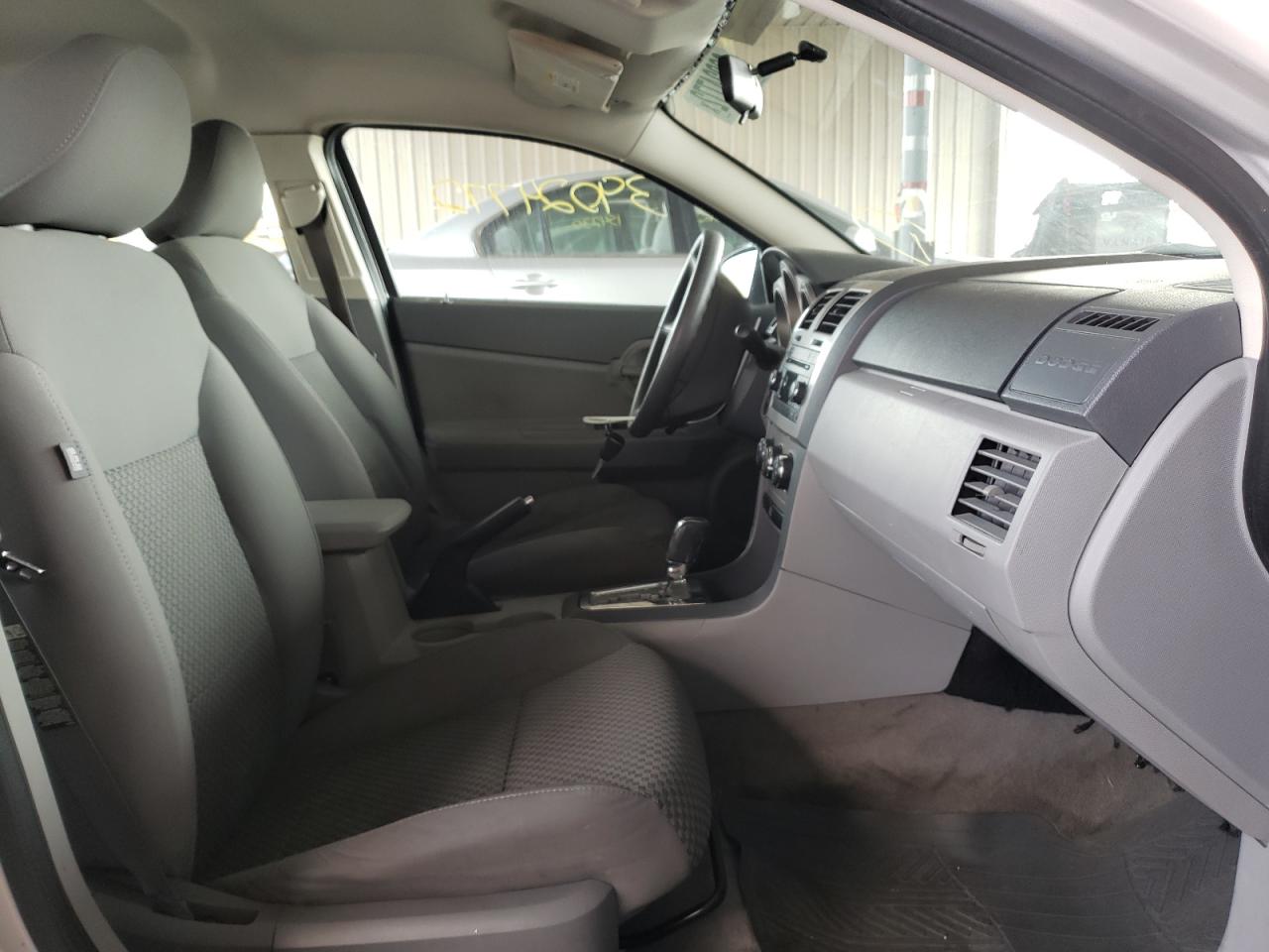 Photo 5 from auction – 2008 DODGE AVENGER SE with VIN 1B3LC46K18N614205