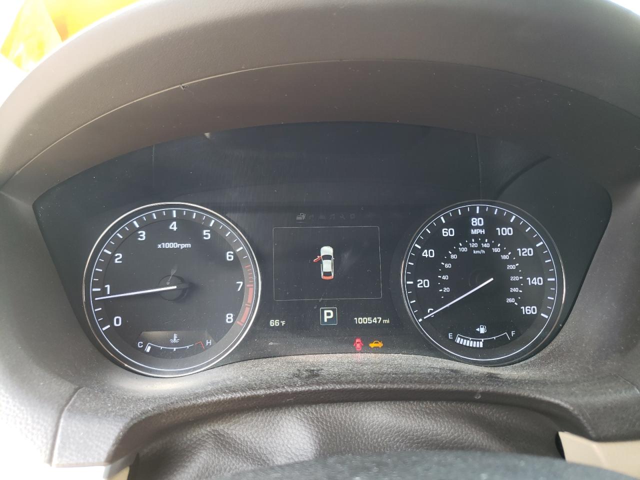 Photo 8 from auction – 2015 HYUNDAI GENESIS 5. with VIN KMHGN4JF9FU041735