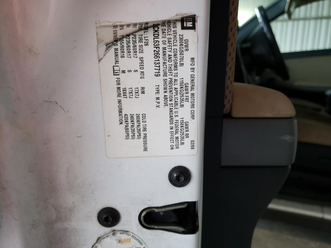Photo 10 from auction – 2006 PONTIAC TORRENT with VIN 2CKDL63F266137719