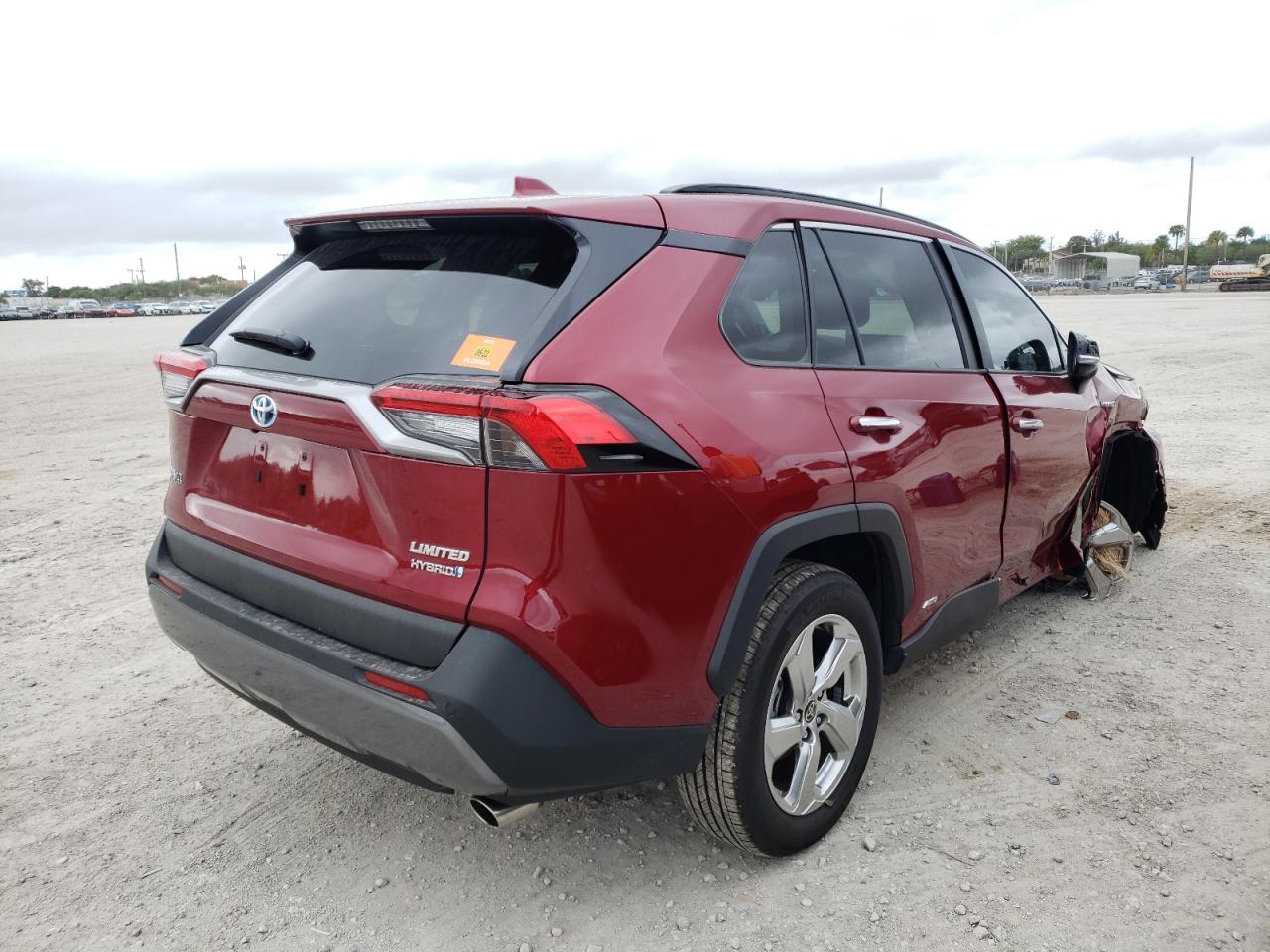 Photo 4 from auction – 2021 TOYOTA RAV4 LIMIT with VIN 4T3D6RFV3MU055325
