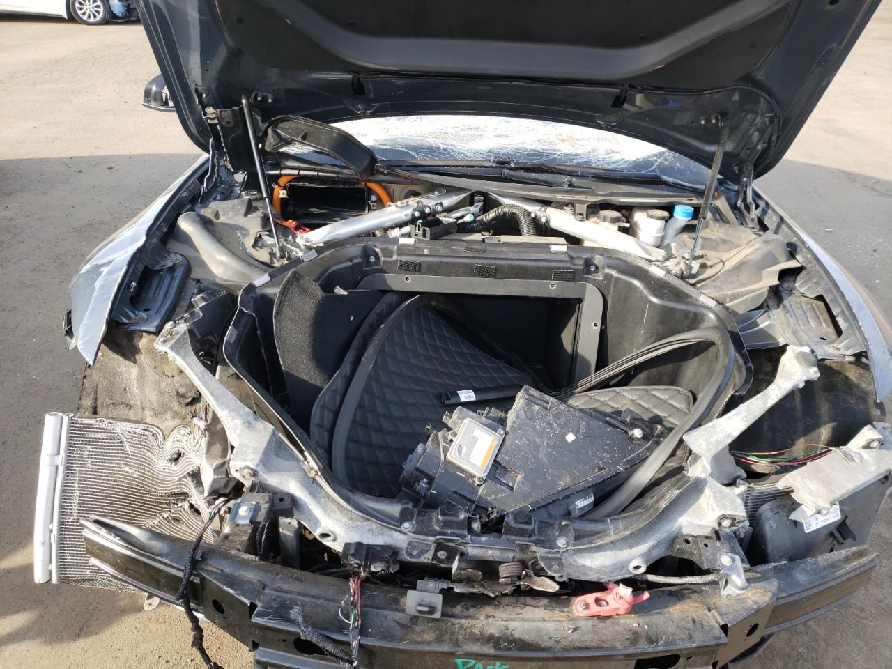 Photo 7 from auction – 2014 TESLA MODEL S with VIN 5YJSA1H12EFP46712