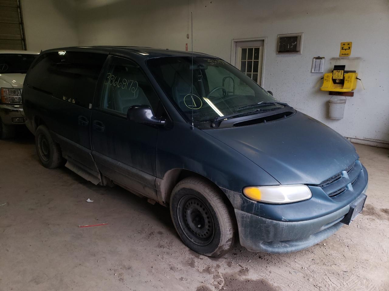 Foto 1 de la subasta – 2000 DODGE GRAND CARA con VIN 2B4GP44G5YR865201