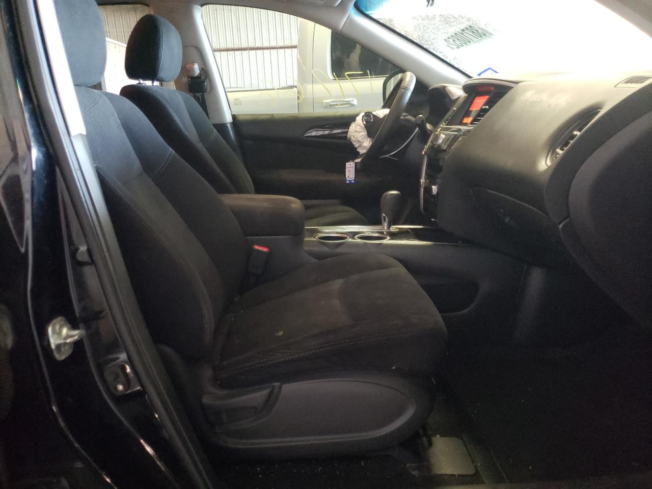 Photo 5 from auction – 2014 NISSAN PATHFINDER with VIN 5N1AR2MN7EC671792