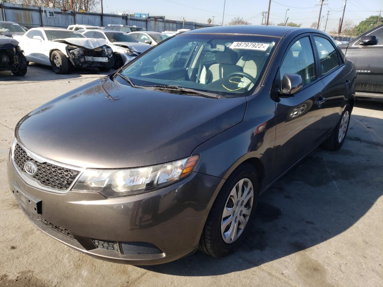 Photo 2 from auction – 2012 KIA FORTE EX with VIN KNAFU4A29C5503892