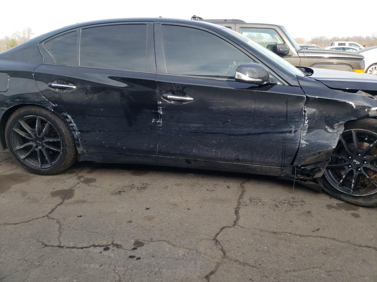 Photo 9 from auction – 2016 INFINITI Q50 BASE with VIN JN1CV7AR1GM250308