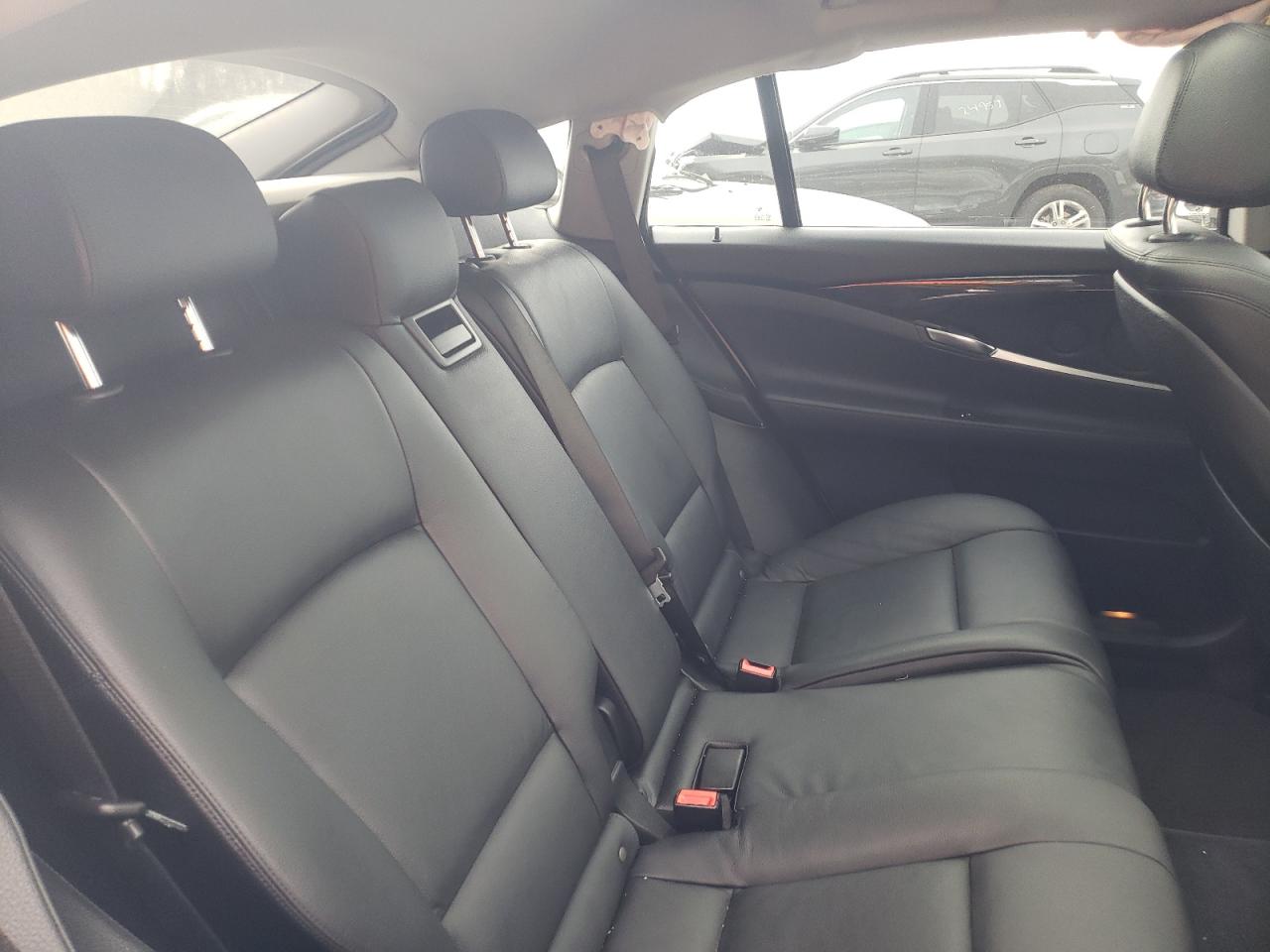 Photo 6 from auction – 2015 BMW 535 XIGT with VIN WBA5M4C53FD184065