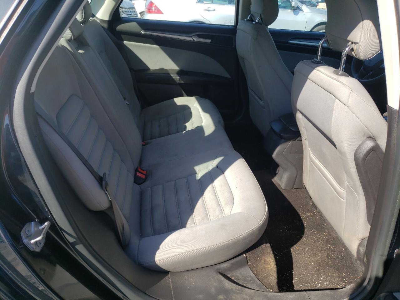 Photo 6 from auction – 2014 FORD FUSION S with VIN 3FA6P0G7XER265840