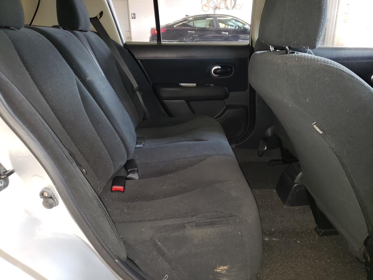Photo 6 from auction – 2011 NISSAN VERSA S with VIN 3N1BC1CP4BL409108