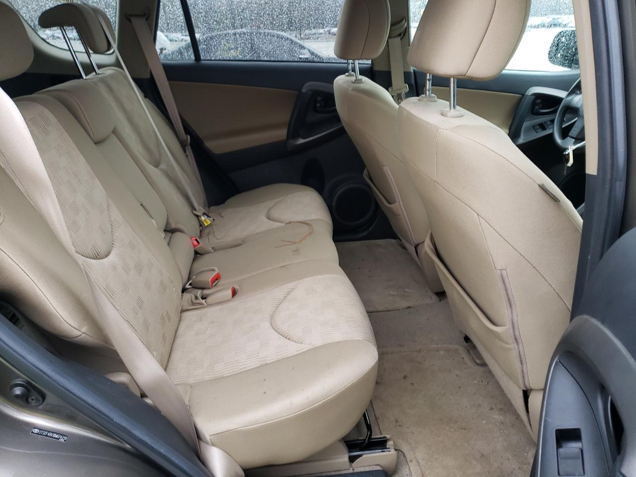 Photo 6 from auction – 2011 TOYOTA RAV4 with VIN 2T3ZF4DV3BW074319