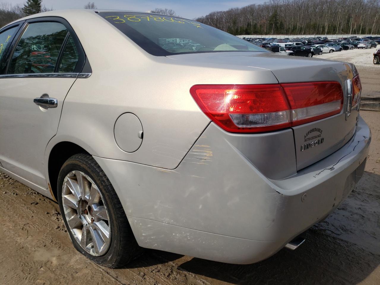 Photo 9 from auction – 2010 LINCOLN MKZ with VIN 3LNHL2JC0AR626420