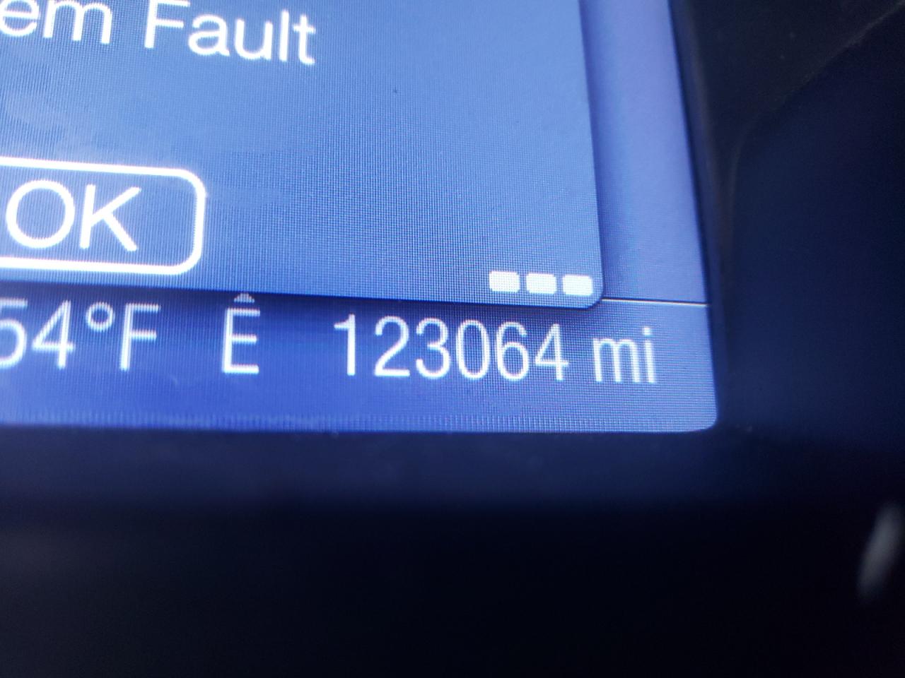 Photo 8 from auction – 2014 FORD FOCUS SE with VIN 1FADP3F28EL103122