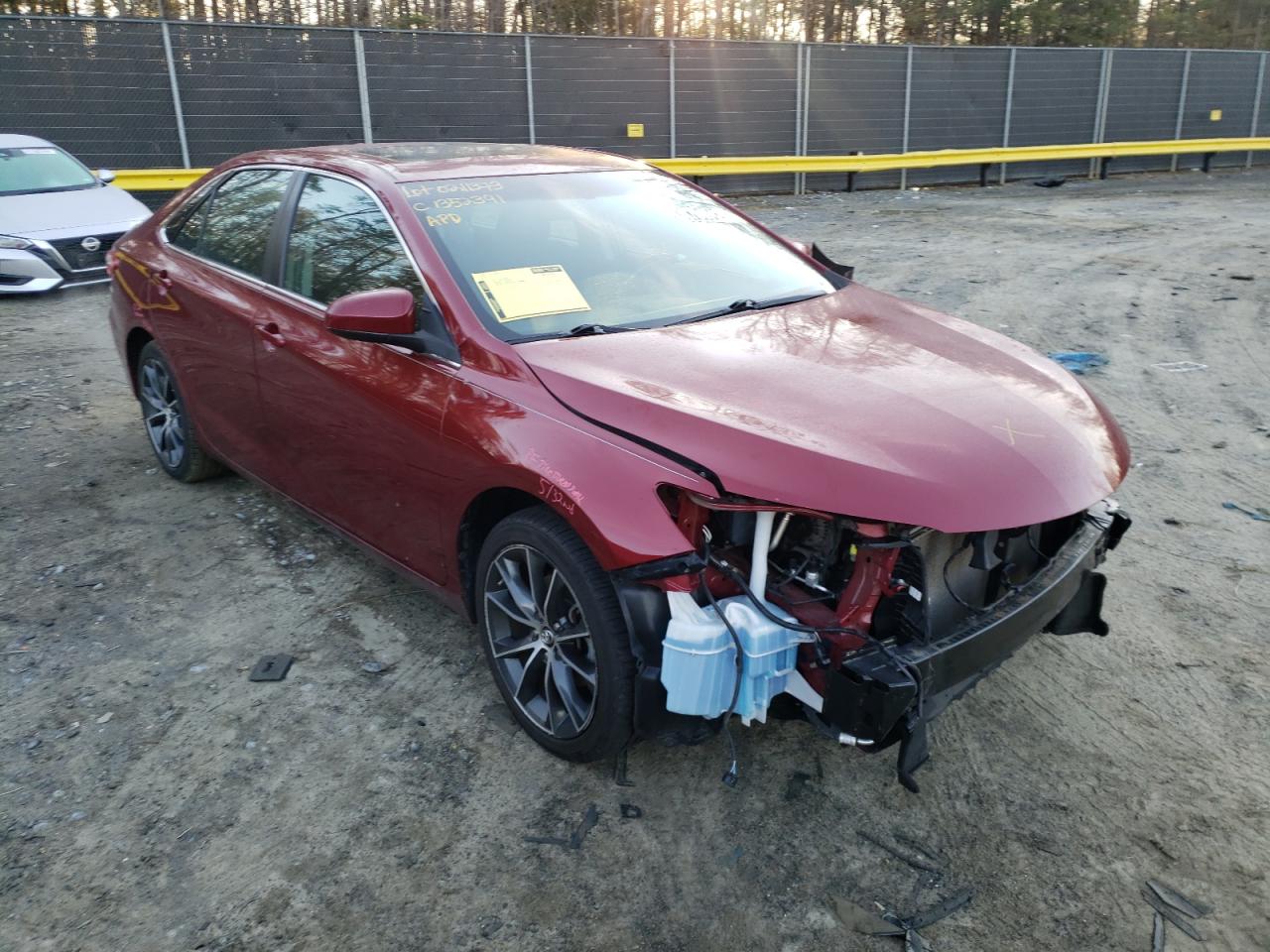 TOYOTA CAMRY LE 2015 with VIN 4T1BF1FK0FU954458 - Photo from auction