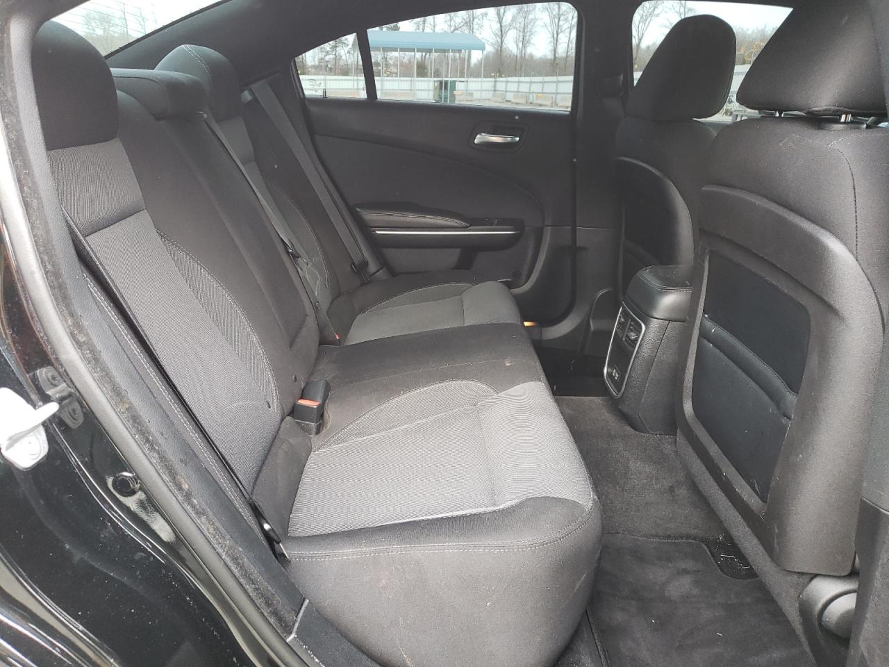 Photo 6 from auction – 2015 DODGE CHARGER SE with VIN 2C3CDXBG6FH893241