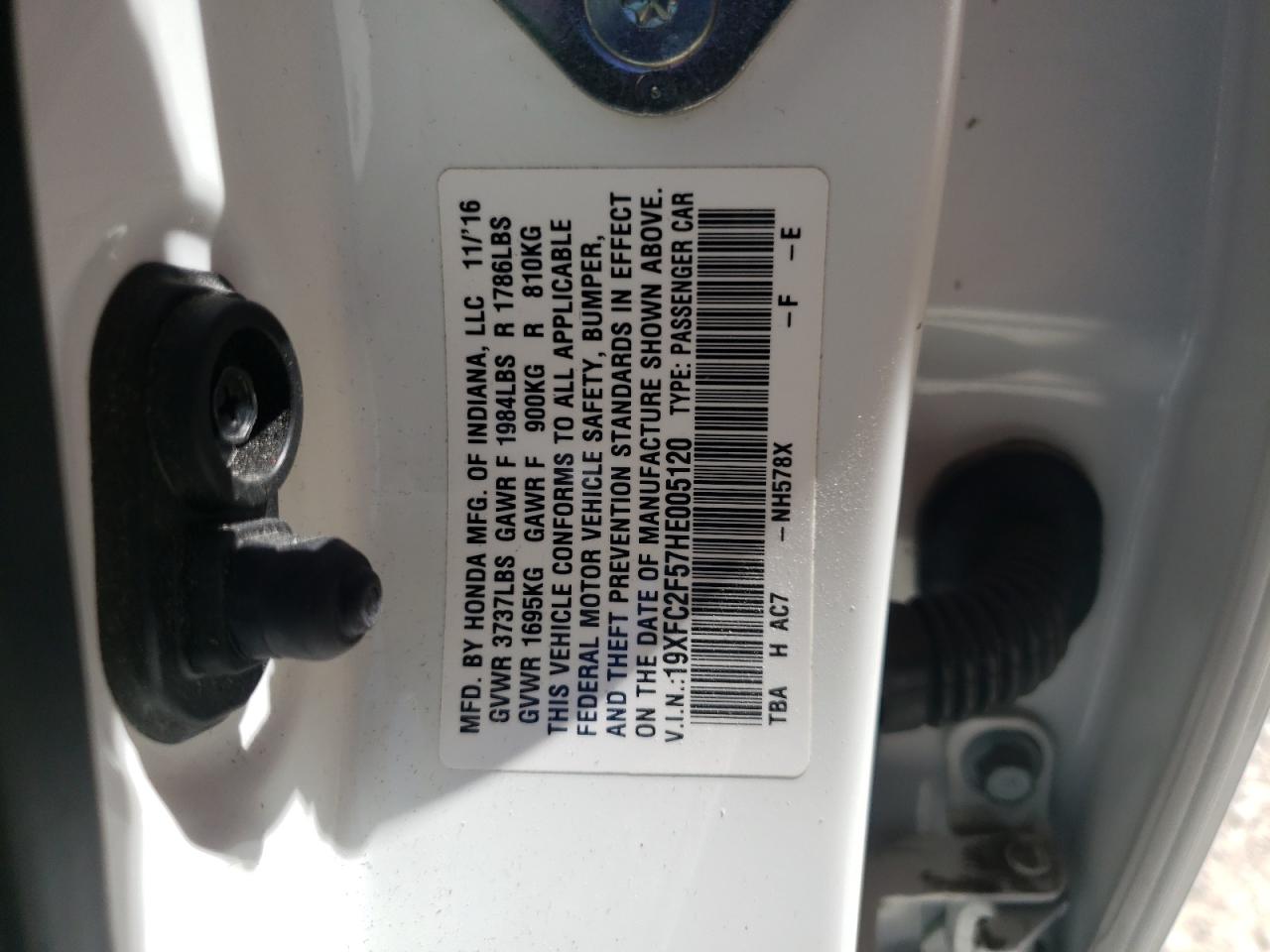 Photo 10 from auction – 2017 HONDA CIVIC LX with VIN 19XFC2F57HE005120