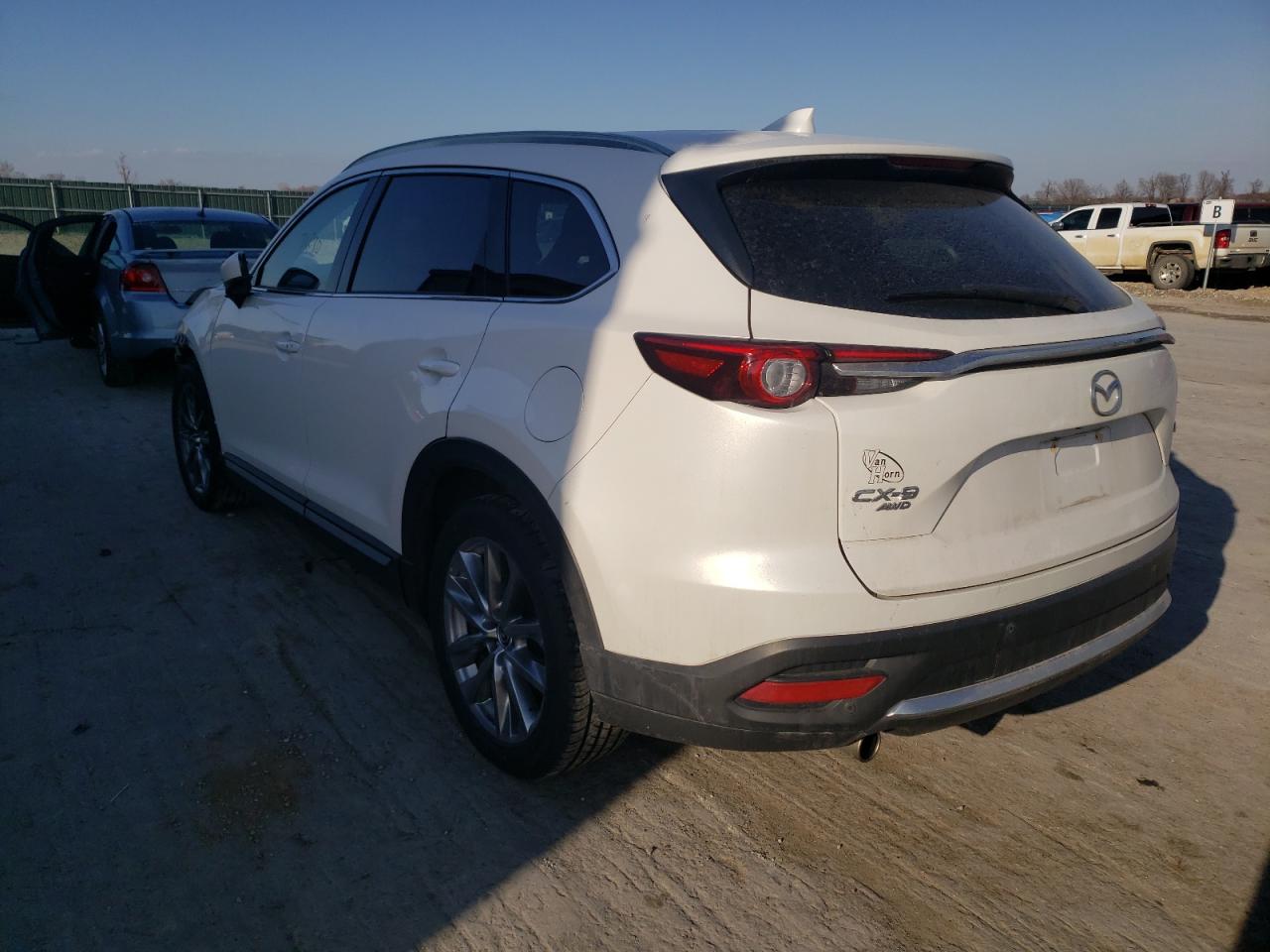 Photo 3 from auction – 2017 MAZDA CX-9 GRAND with VIN JM3TCBDY7H0127606