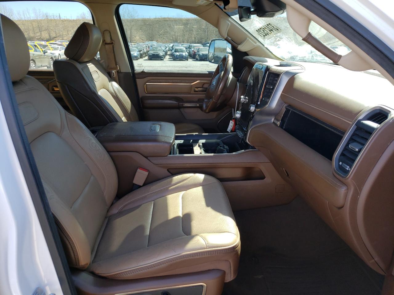 Photo 5 from auction – 2019 RAM 1500 LONGH with VIN 1C6RRESTXKN720839