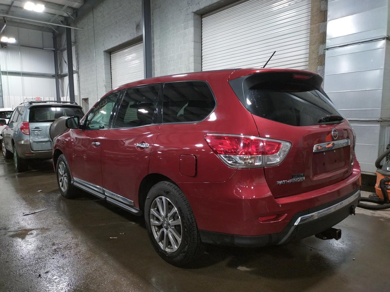 Photo 3 from auction – 2013 NISSAN PATHFINDER with VIN 5N1AR2MM5DC609264