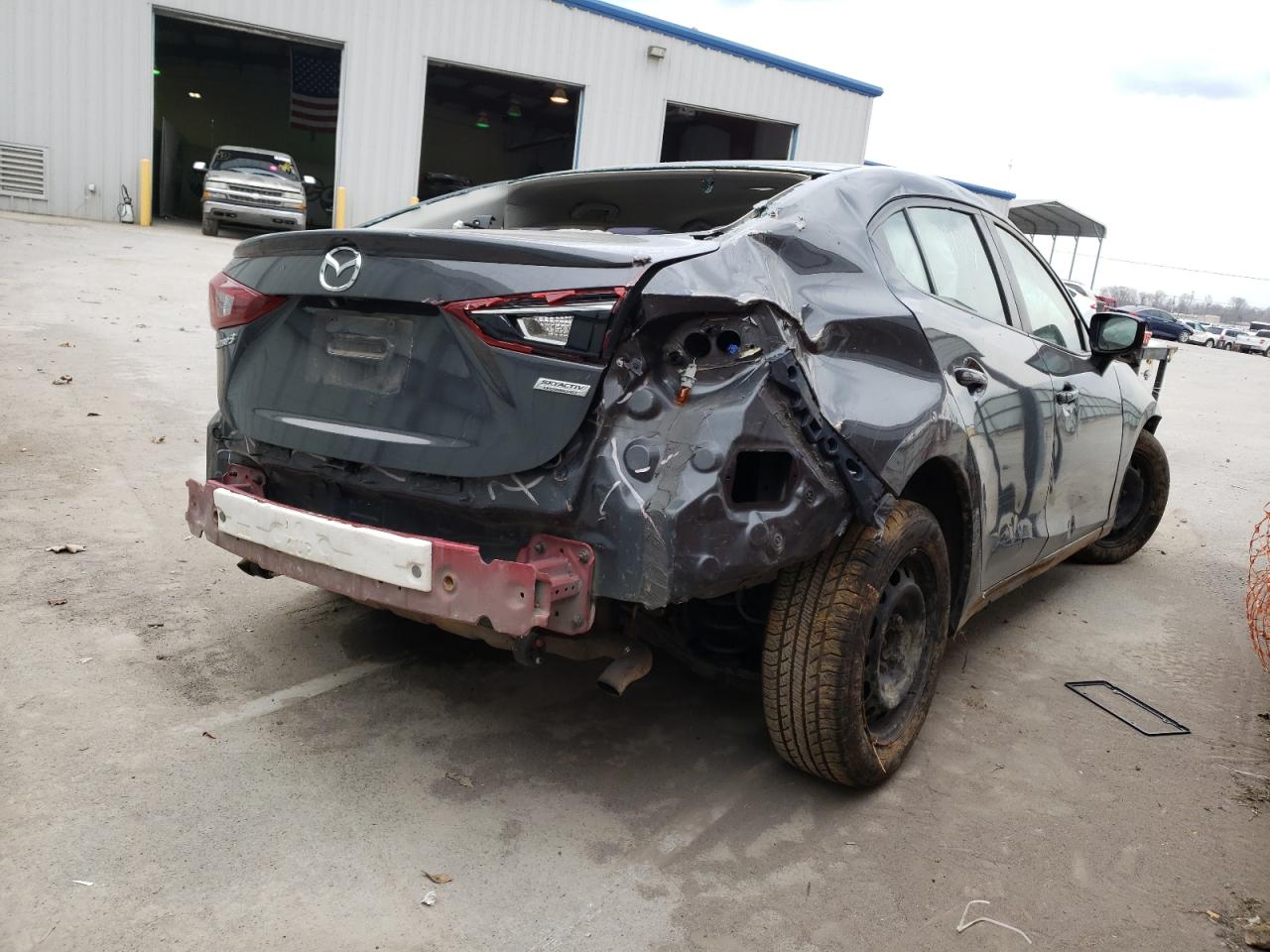 Photo 4 from auction – 2015 MAZDA 3 SPORT with VIN 3MZBM1U70FM226830