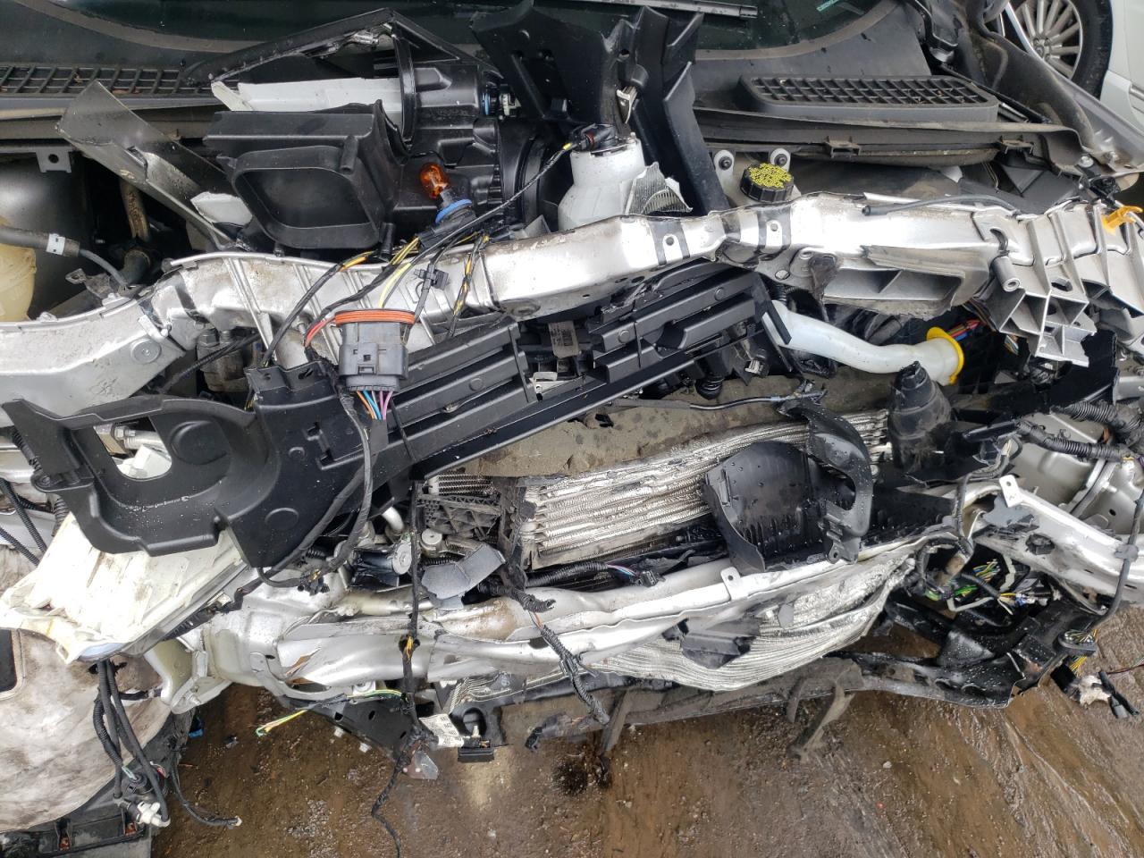 Photo 7 from auction – 2017 FORD ESCAPE SE with VIN 1FMCU0GD9HUC59502