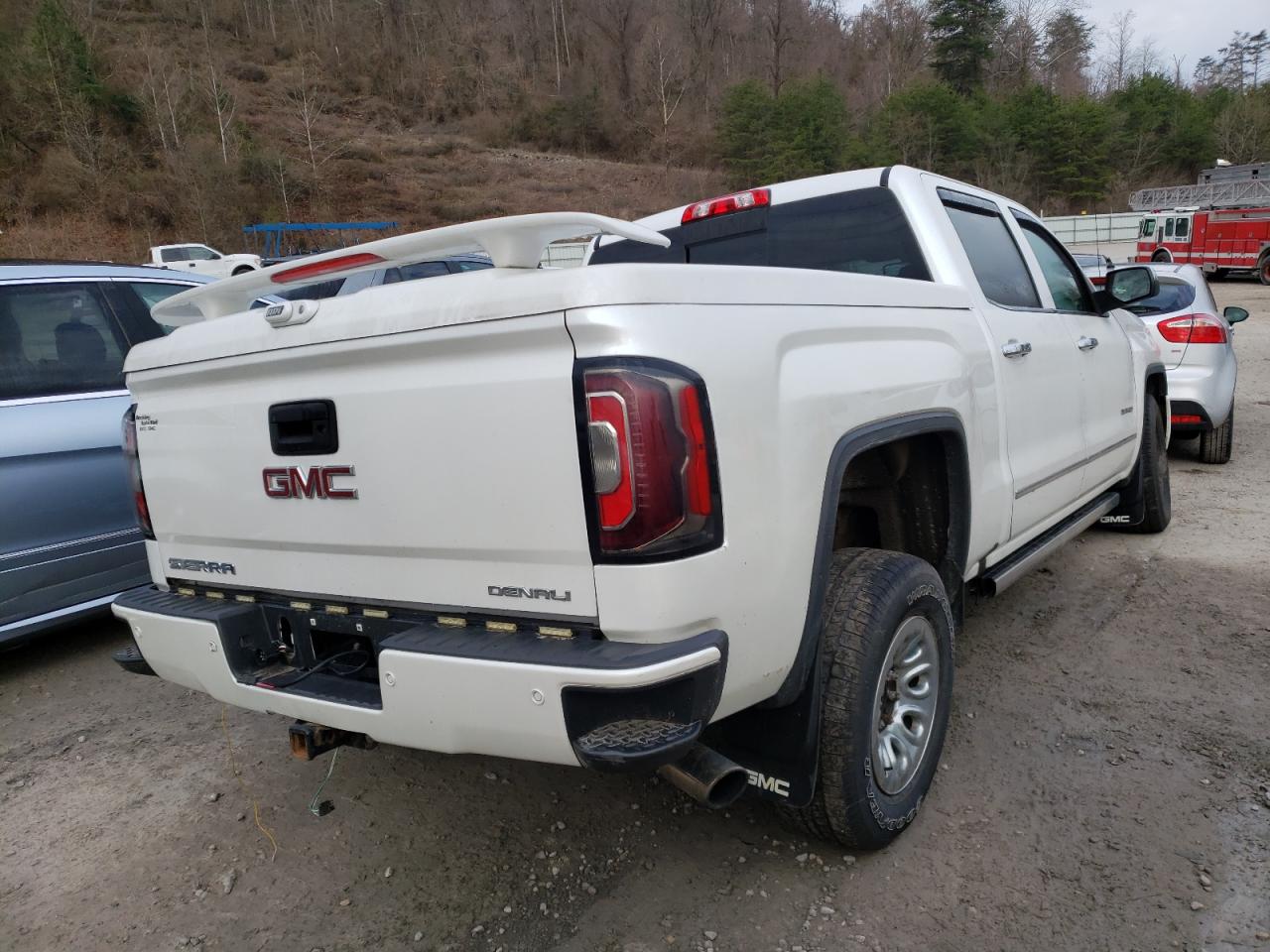 Photo 4 from auction – 2018 GMC SIERRA K15 with VIN 3GTU2PEJ8JG119451