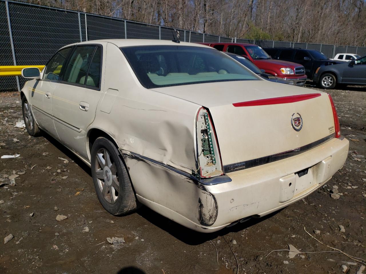Photo 3 from auction – 2008 CADILLAC DTS with VIN 1G6KD57Y18U107068
