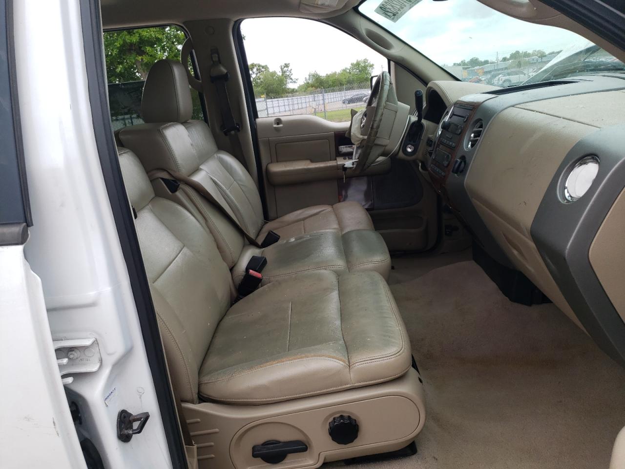 Photo 5 from auction – 2006 FORD F150 SUPER with VIN 1FTPW12V16FA82483