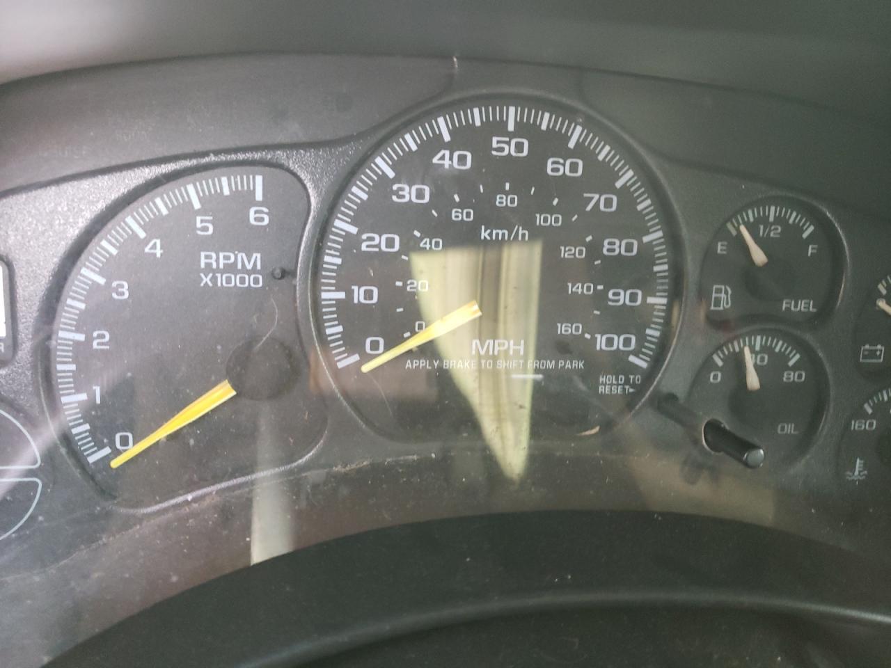 Photo 8 from auction – 2000 CHEVROLET SILVERADO with VIN 1GCEK19T6YE315922