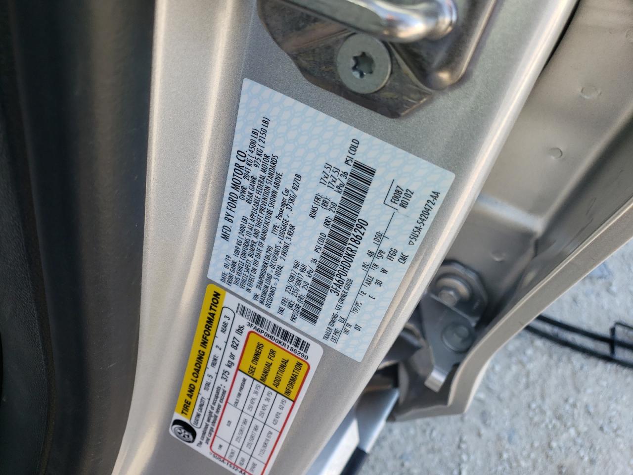 Photo 10 from auction – 2019 FORD FUSION SE with VIN 3FA6P0HD0KR186290
