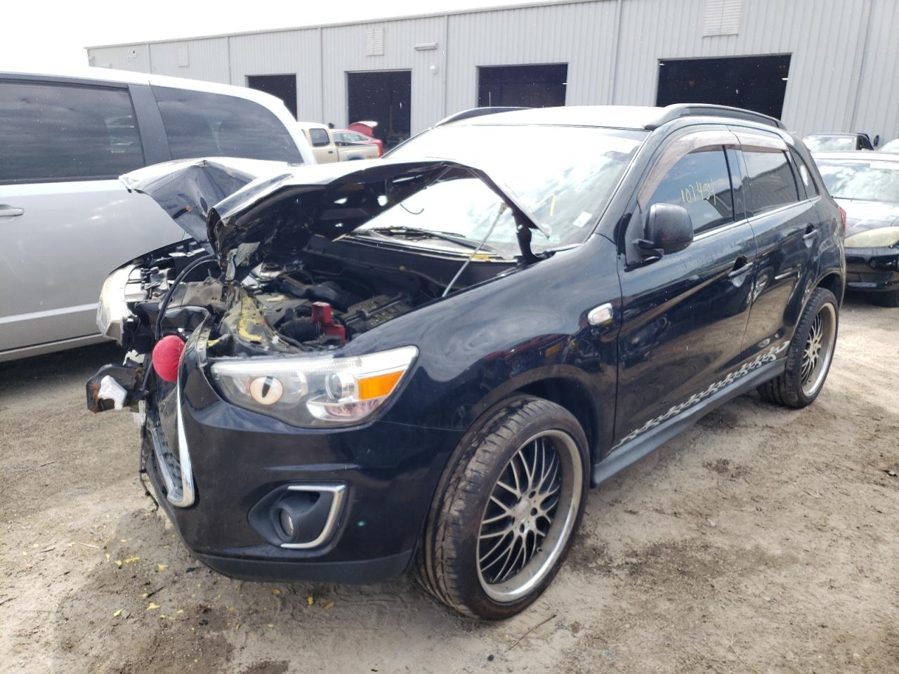 Photo 2 from auction – 2013 MITSUBISHI OUTLANDER with VIN 4A4AP4AU5DE009979