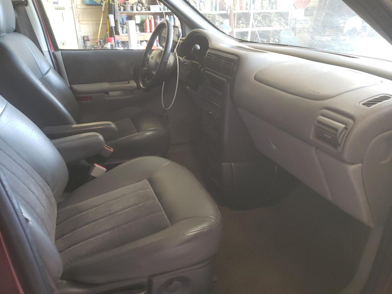 Photo 5 from auction – 2003 CHEVROLET VENTURE LU with VIN 1GNDX13E93D313899