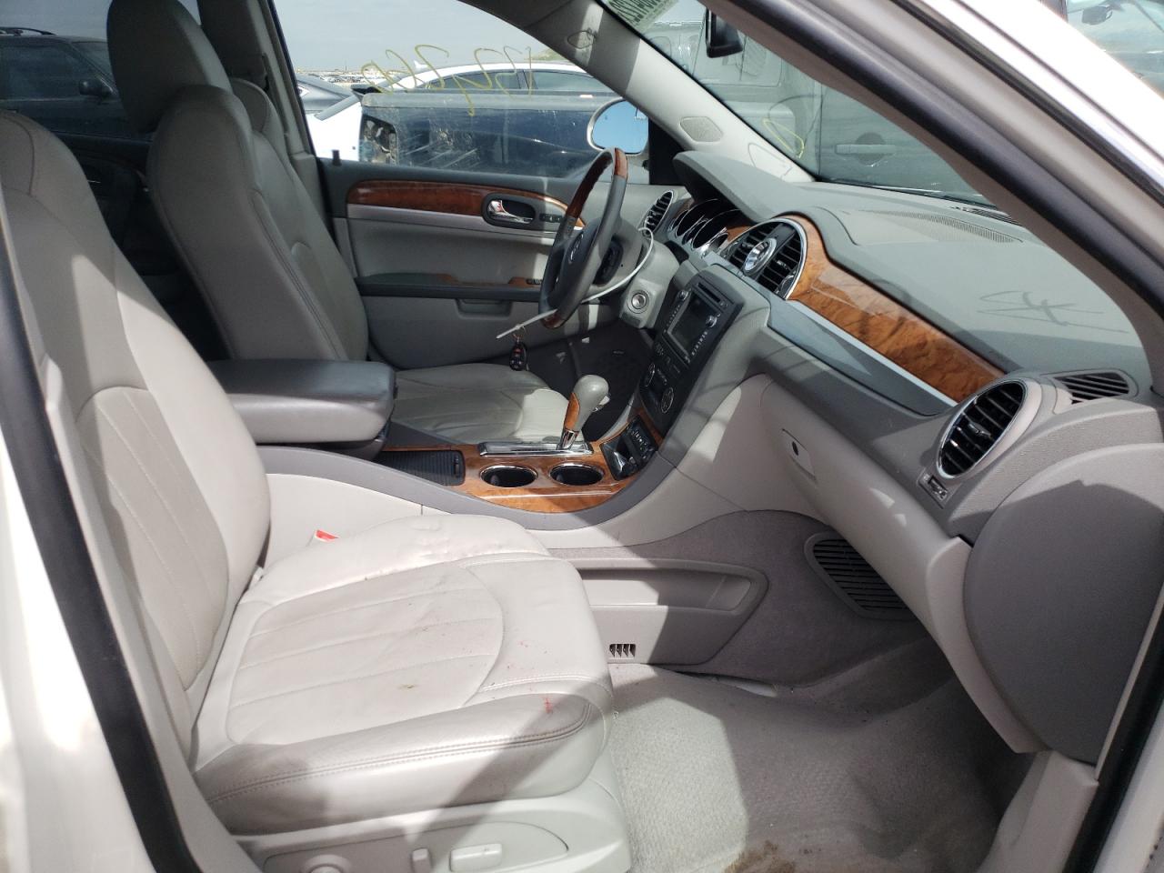 Photo 5 from auction – 2010 BUICK ENCLAVE CX with VIN 5GALVBED4AJ147702