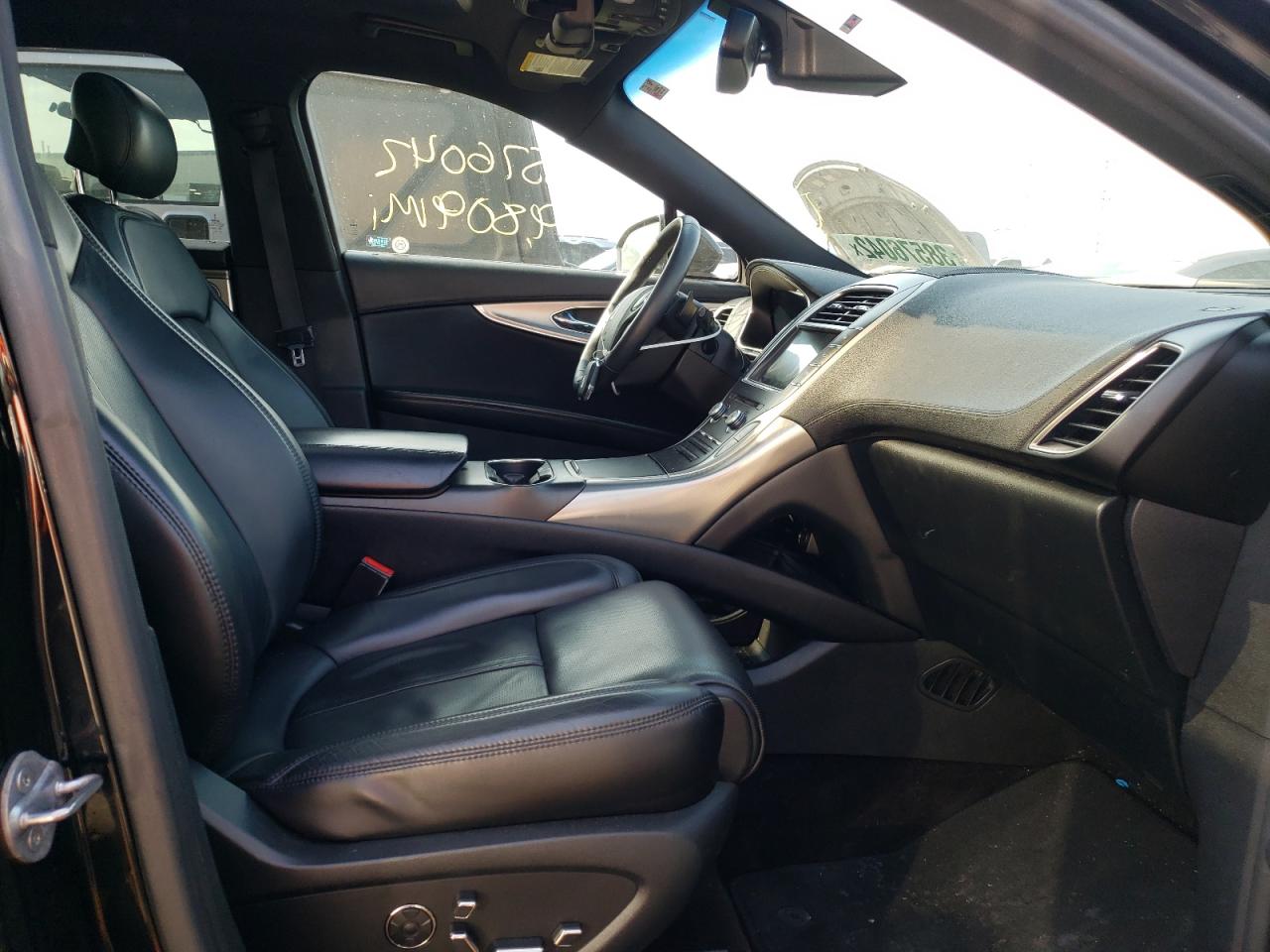 Photo 5 from auction – 2016 LINCOLN MKX RESERV with VIN 2LMPJ8LP1GBL67176