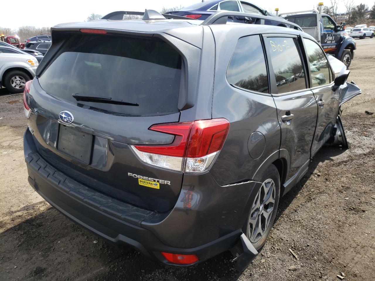 Photo 4 from auction – 2020 SUBARU FORESTER P with VIN JF2SKAJC6LH460983