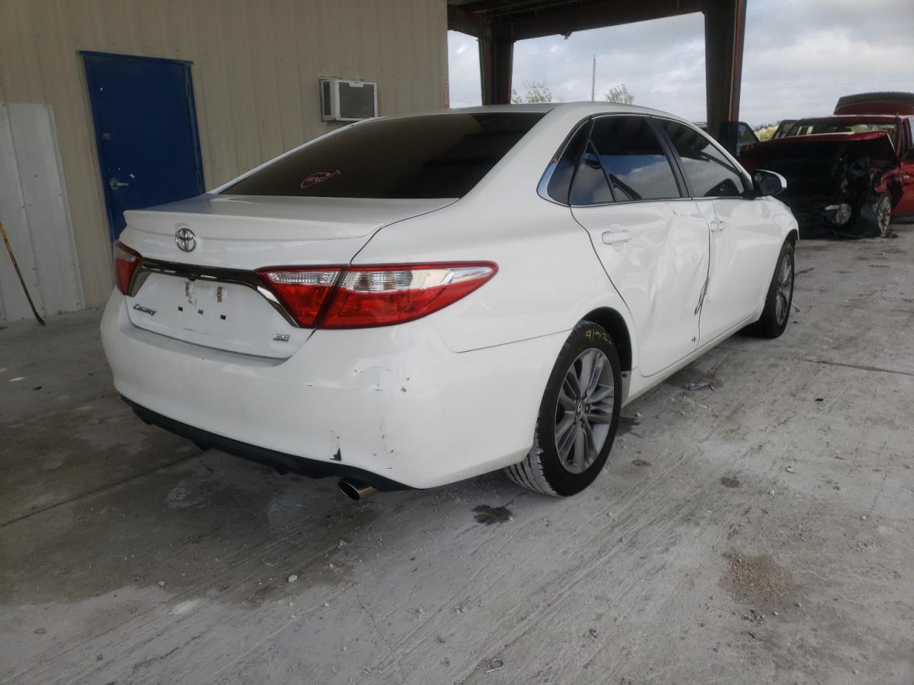 Photo 14 from auction – 2015 TOYOTA CAMRY LE with VIN 4T1BF1FK6FU982426