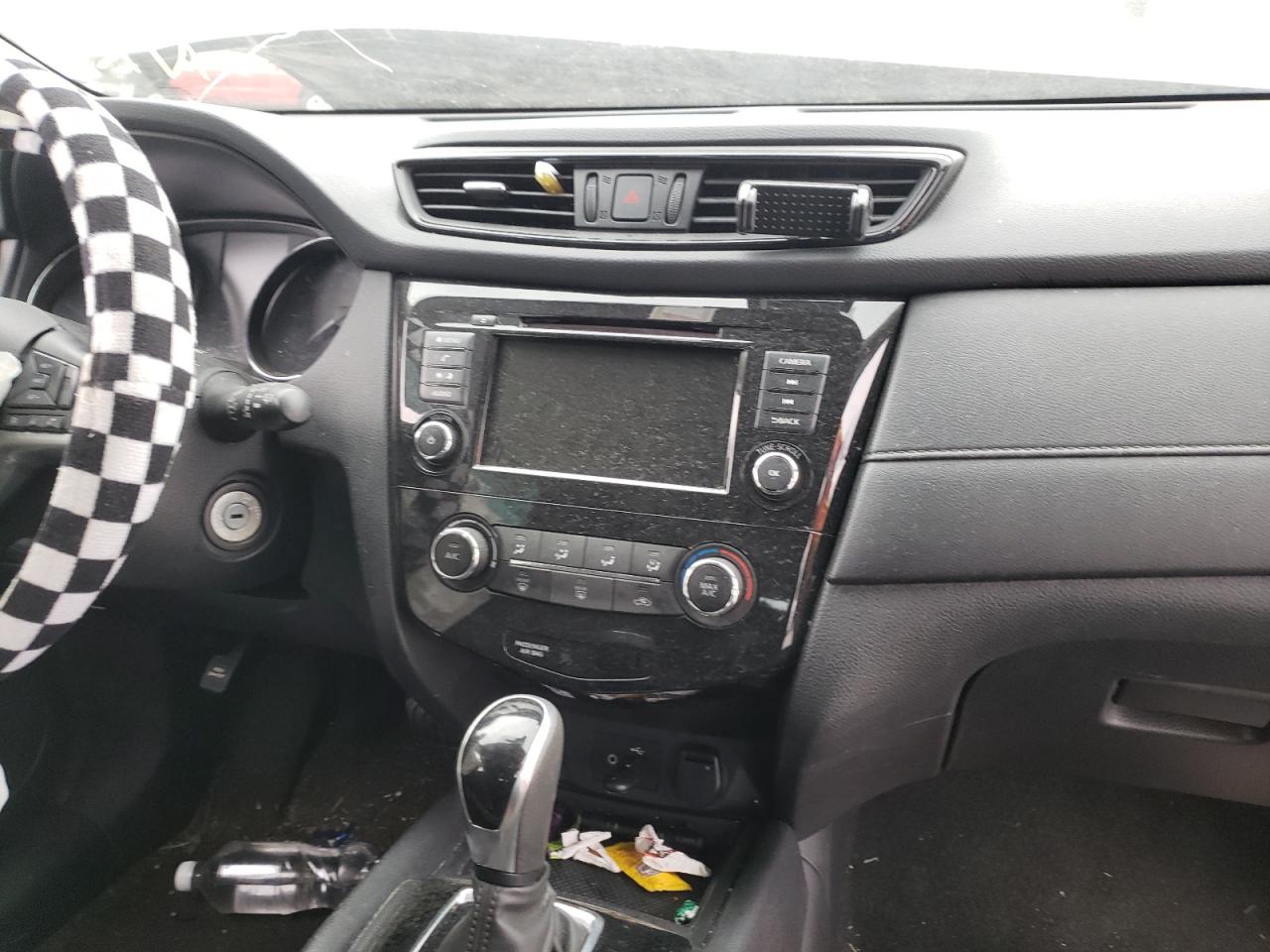 Photo 9 from auction – 2019 NISSAN ROGUE S with VIN 5N1AT2MT9KC770156